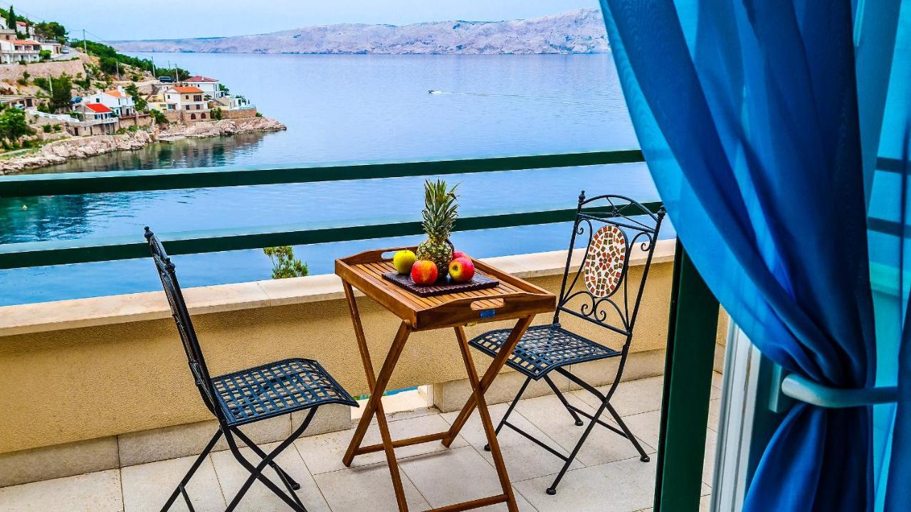 Villa Relax , With Seaview And Two Pools Near Beach Starigrad  Luaran gambar