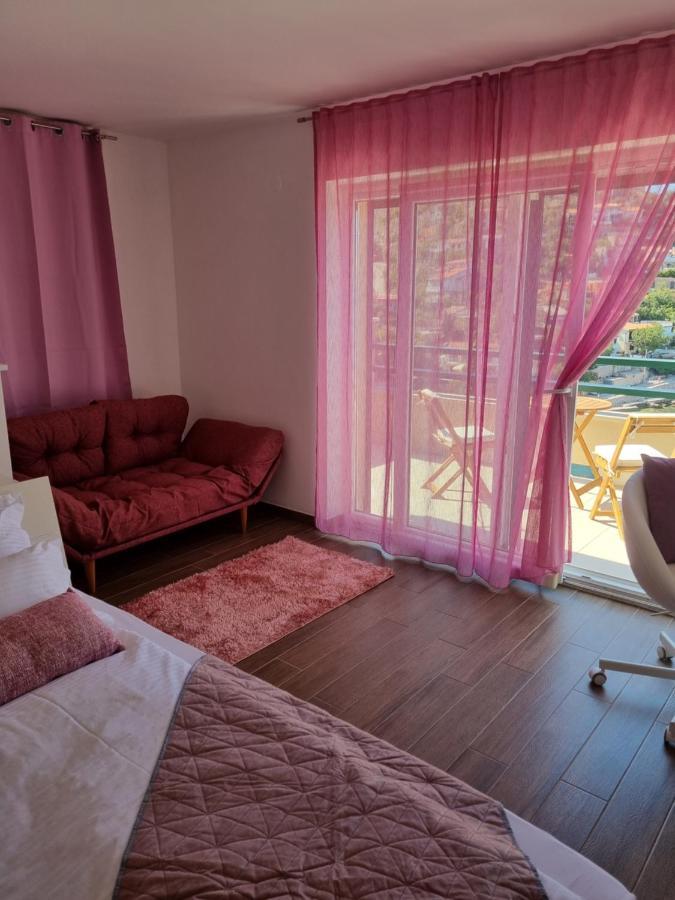 Villa Relax , With Seaview And Two Pools Near Beach Starigrad  Luaran gambar